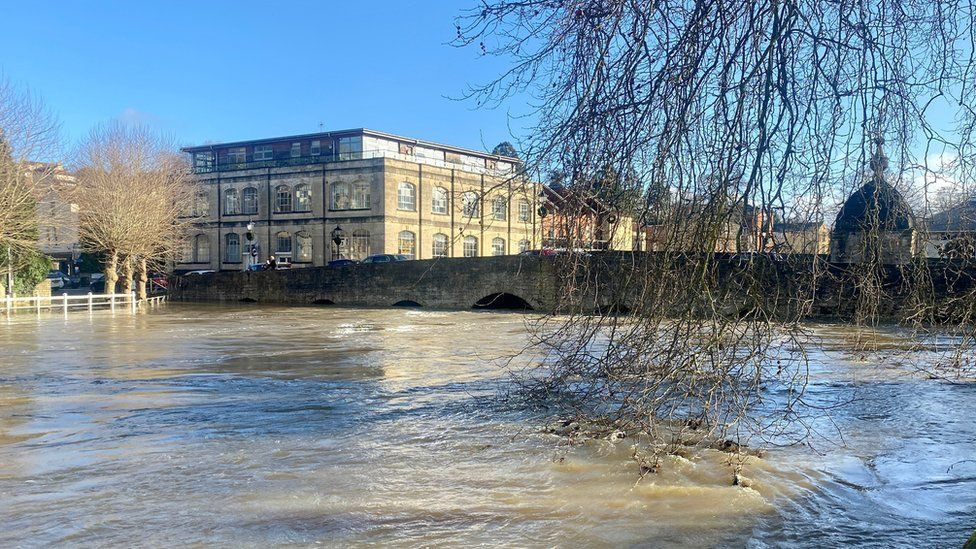 Flood Warning Issued for River Avon in Worcestershire: Evesham and Surrounding Areas at Risk