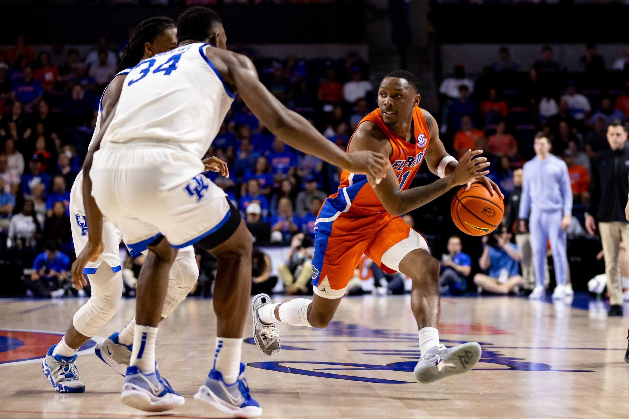 Florida Gators Dominate Mississippi State Bulldogs in SEC Opener: But Defense Remains a Concern