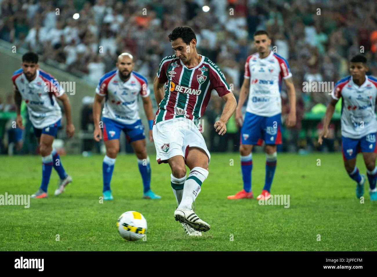 Fluminense vs. Fortaleza: Relegation Battle Heats Up in Crucial Maracana Clash!