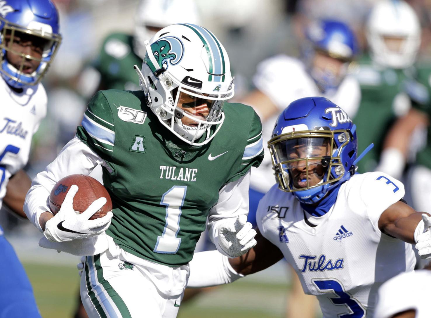 Former Tulane Receiver Makes Early Entrance for Tennessee Debut