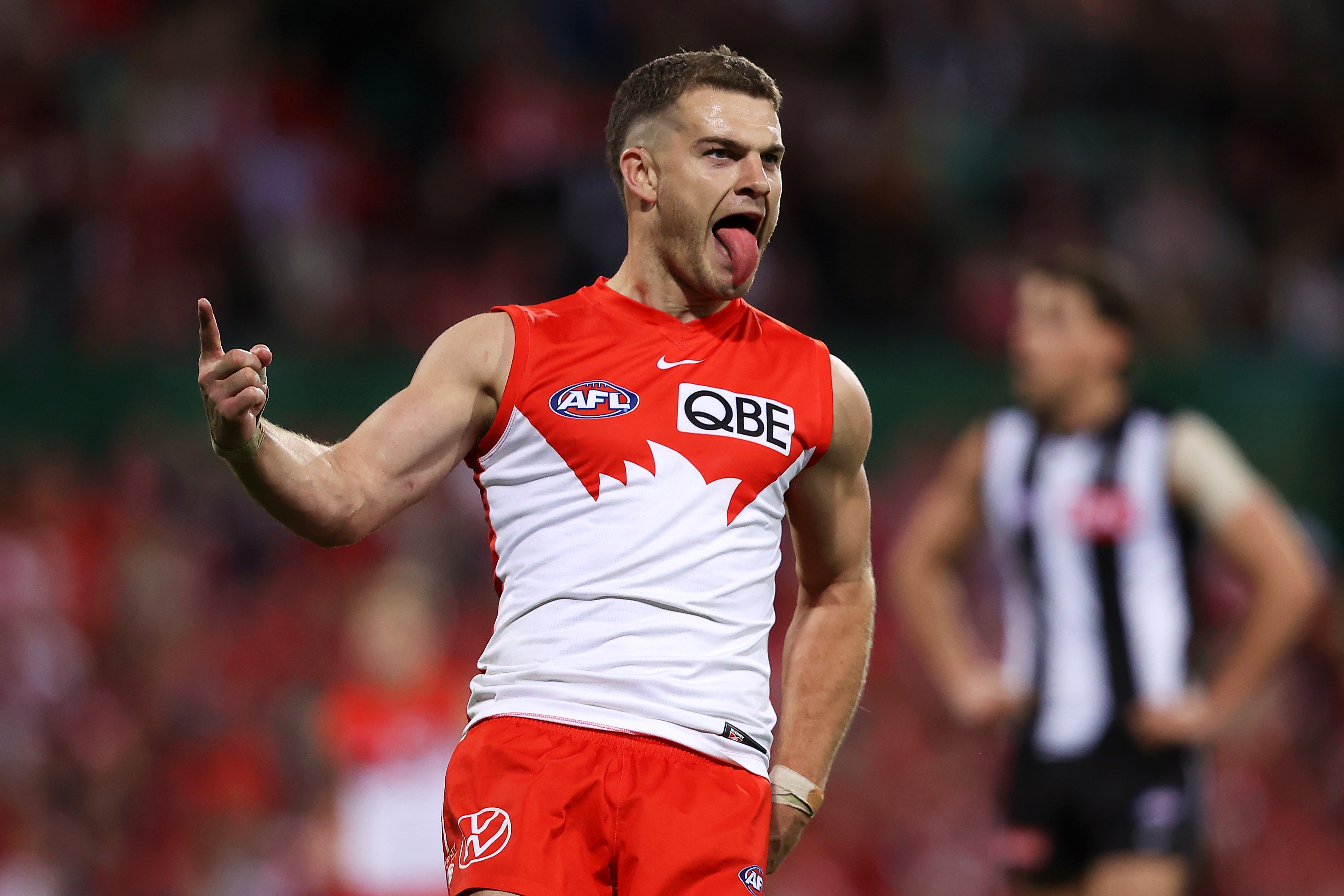 Four Hours for 10 Seconds: The Passion Behind the Sydney Swans Banners