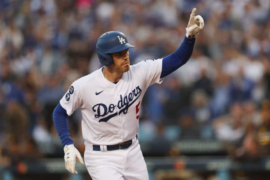 Freddie Freeman's 'Borderline Miracle' Stolen Base Gives Dodgers a Boost in NLDS Game 1