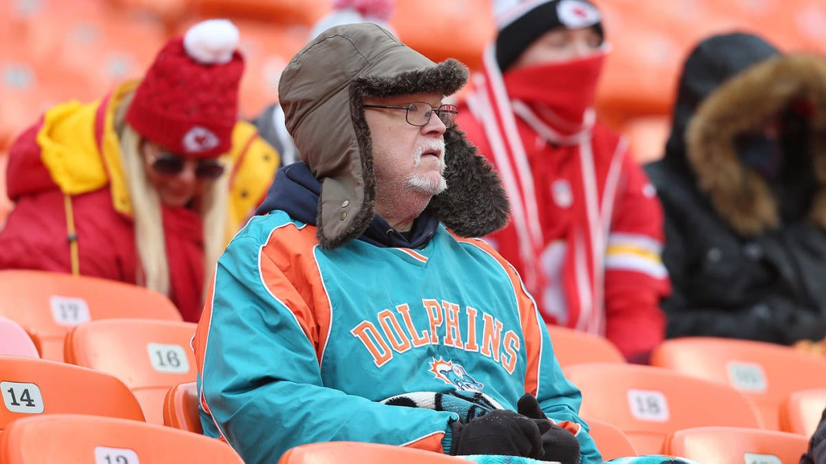 Freezing Cold Reality: Dolphins' Thanksgiving Nightmare Against Packers?