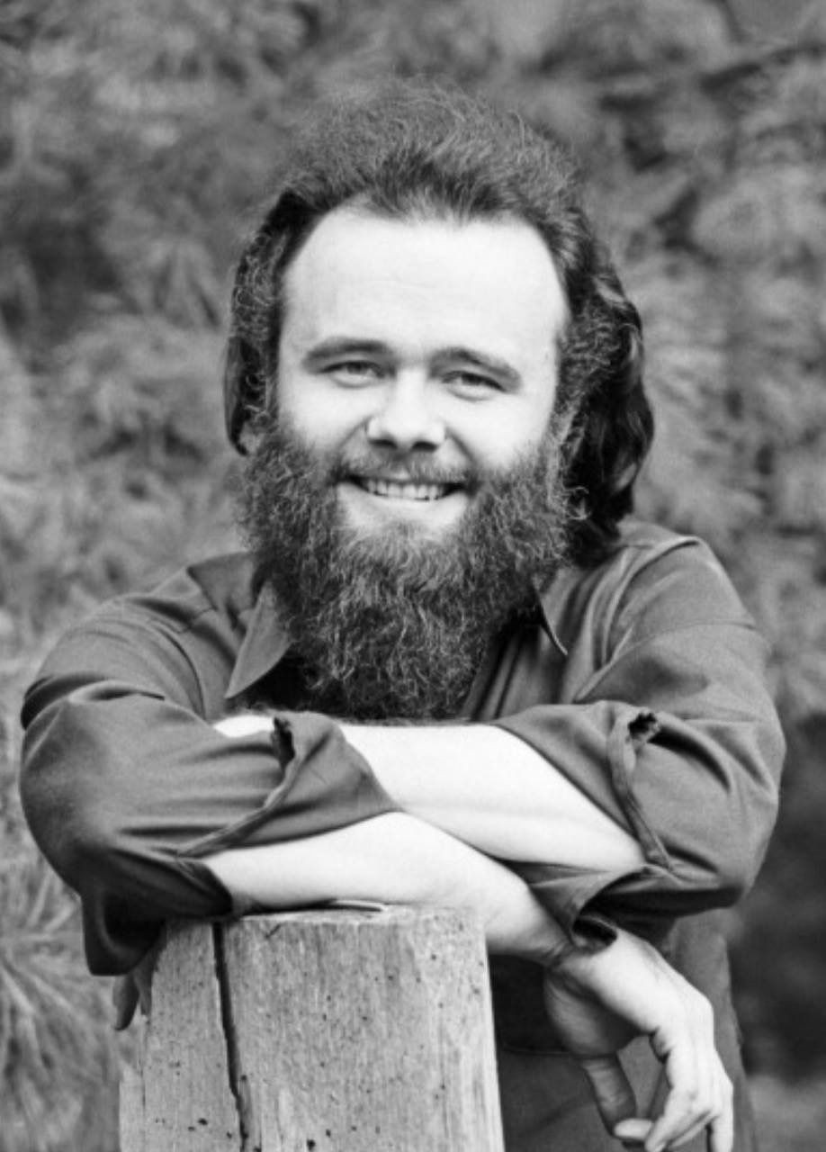 Garth Hudson, The Band's Innovative Organist, Dies at 87: A Legacy of Musical Genius