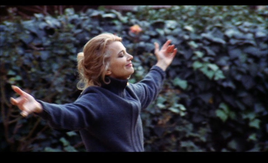 Gena Rowlands, Actress Known for Roles in 'A Woman Under the Influence' and 'The Notebook,' Dies at 94