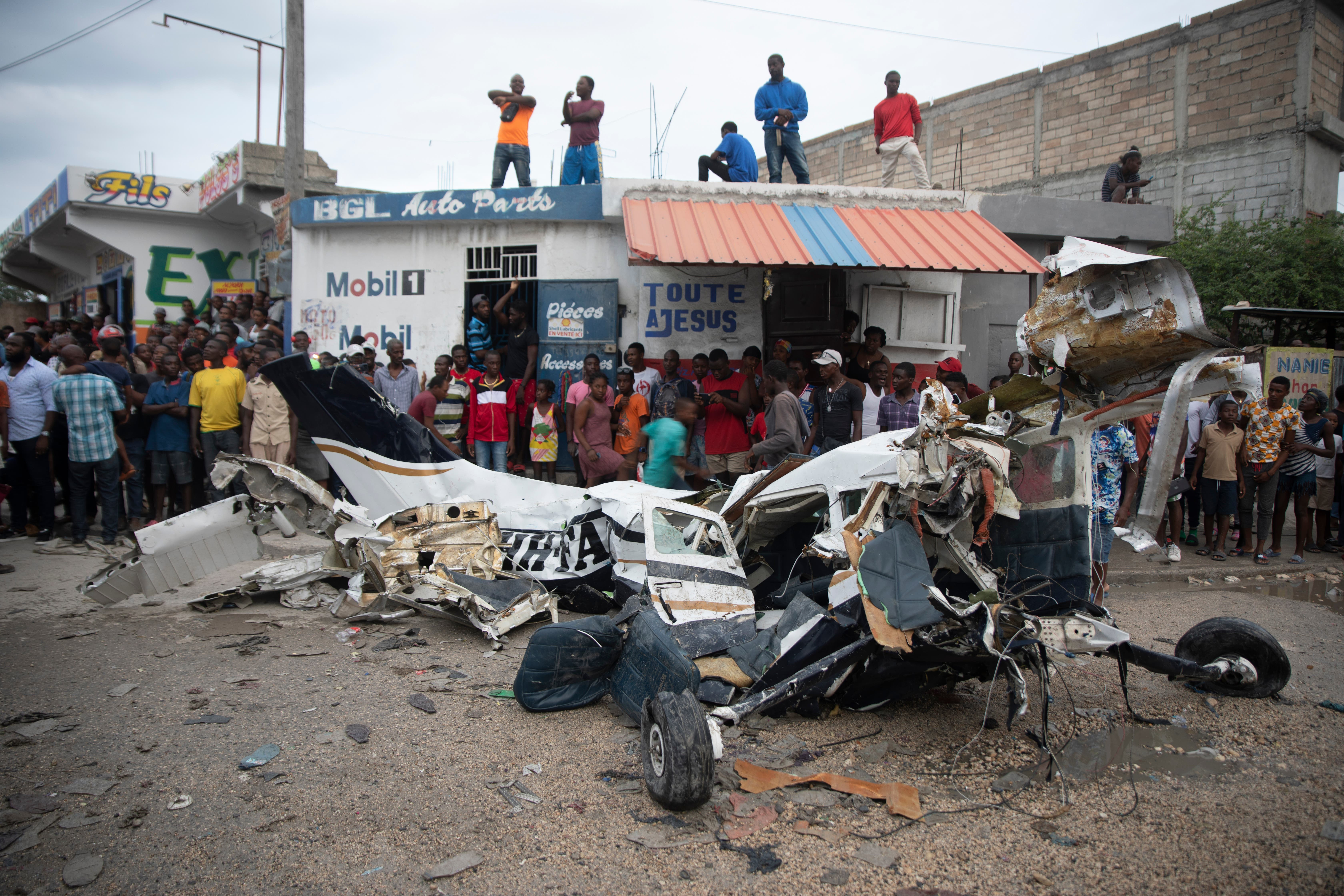 Haiti Flights Suspended After Planes Hit by Gunfire: A Dangerous Trend