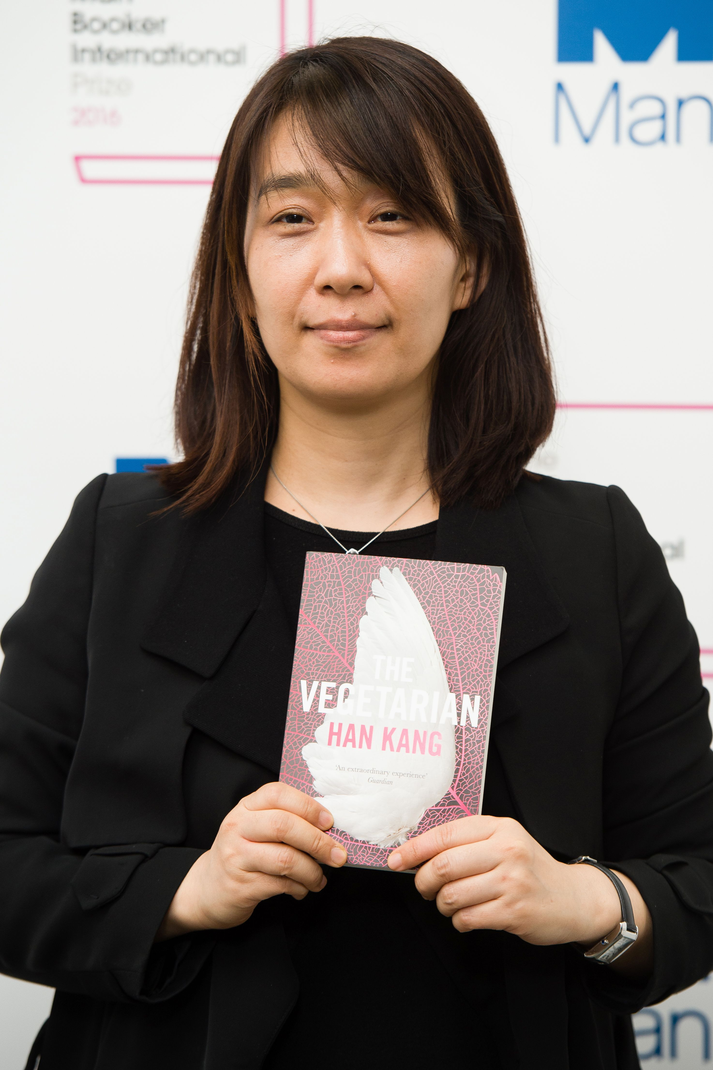 Han Kang Wins Nobel Prize in Literature, First Korean Author to Achieve This Honor