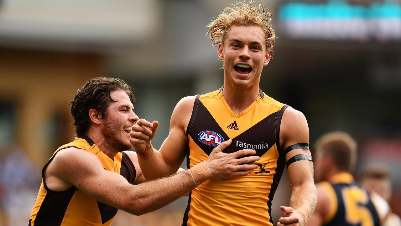 Hawthorn's Worpel Ready to Seal AFL Finals Spot, but North Melbourne Stands in the Way