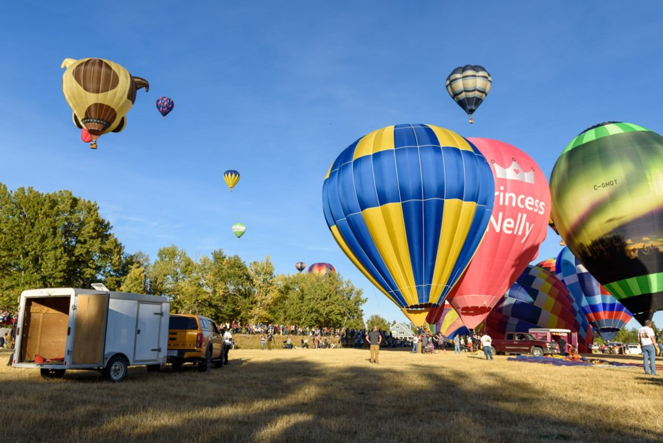 High River Balloon Festival: Balloon Glow Lights Up the Sky This Weekend!