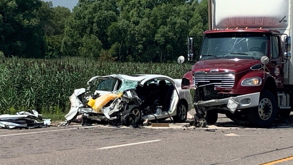 Highway 99 Mass Collision: 9 Vehicles Involved, 6 Hospitalized, Major Traffic Chaos Ensues