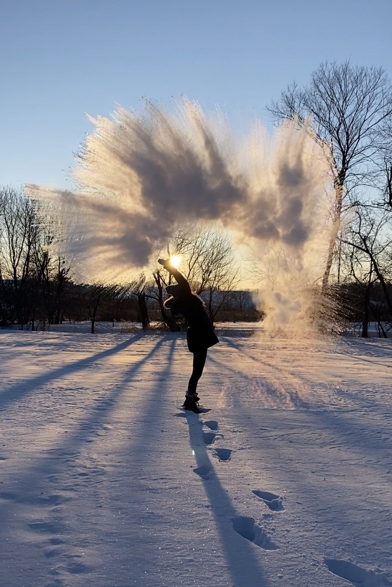 How To Embrace Winter: Experts Share Tips For Thriving In The Cold