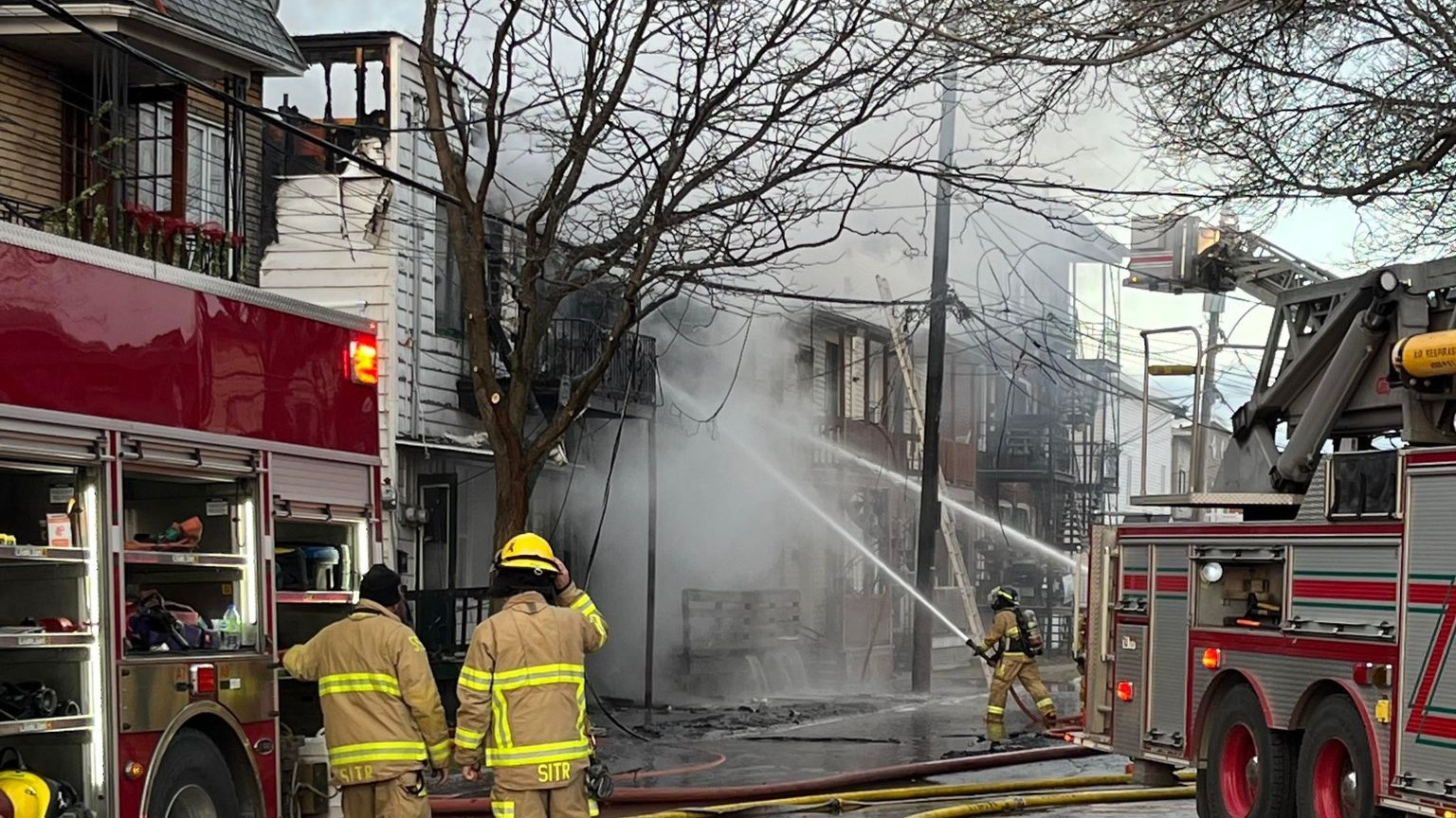 Incendie majeur à Trois-Rivières: Église Notre-Dame-des-Sept-Allégresses ravagée par les flammes