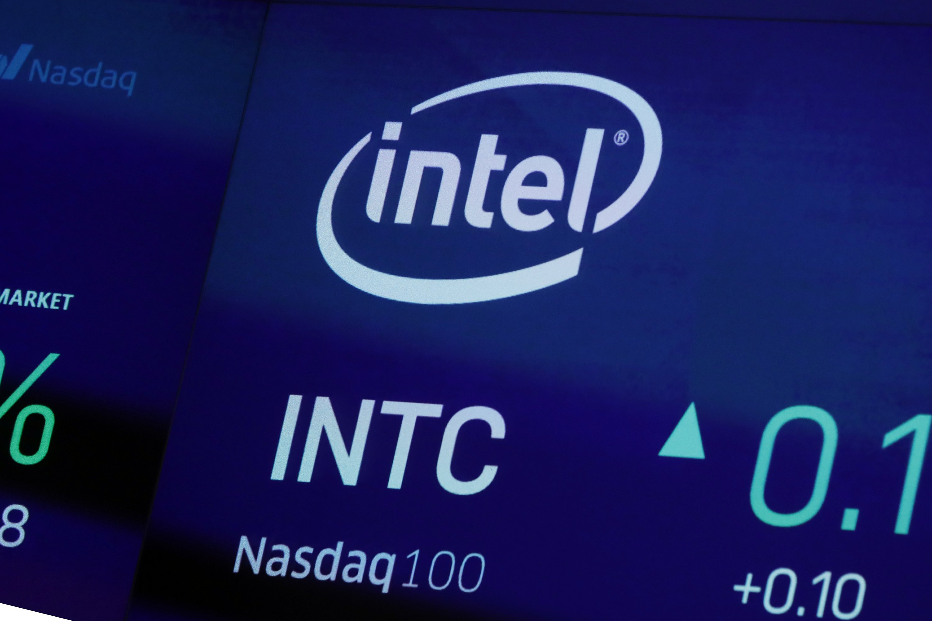 Intel Stock Plunges 19% After Layoffs, Dividend Suspension & Earnings Miss