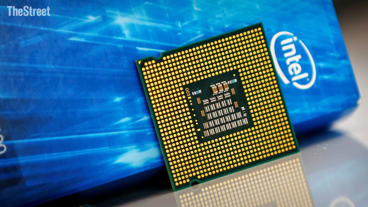 Intel Stock Plunges 19% After Layoffs, Dividend Suspension & Earnings Miss