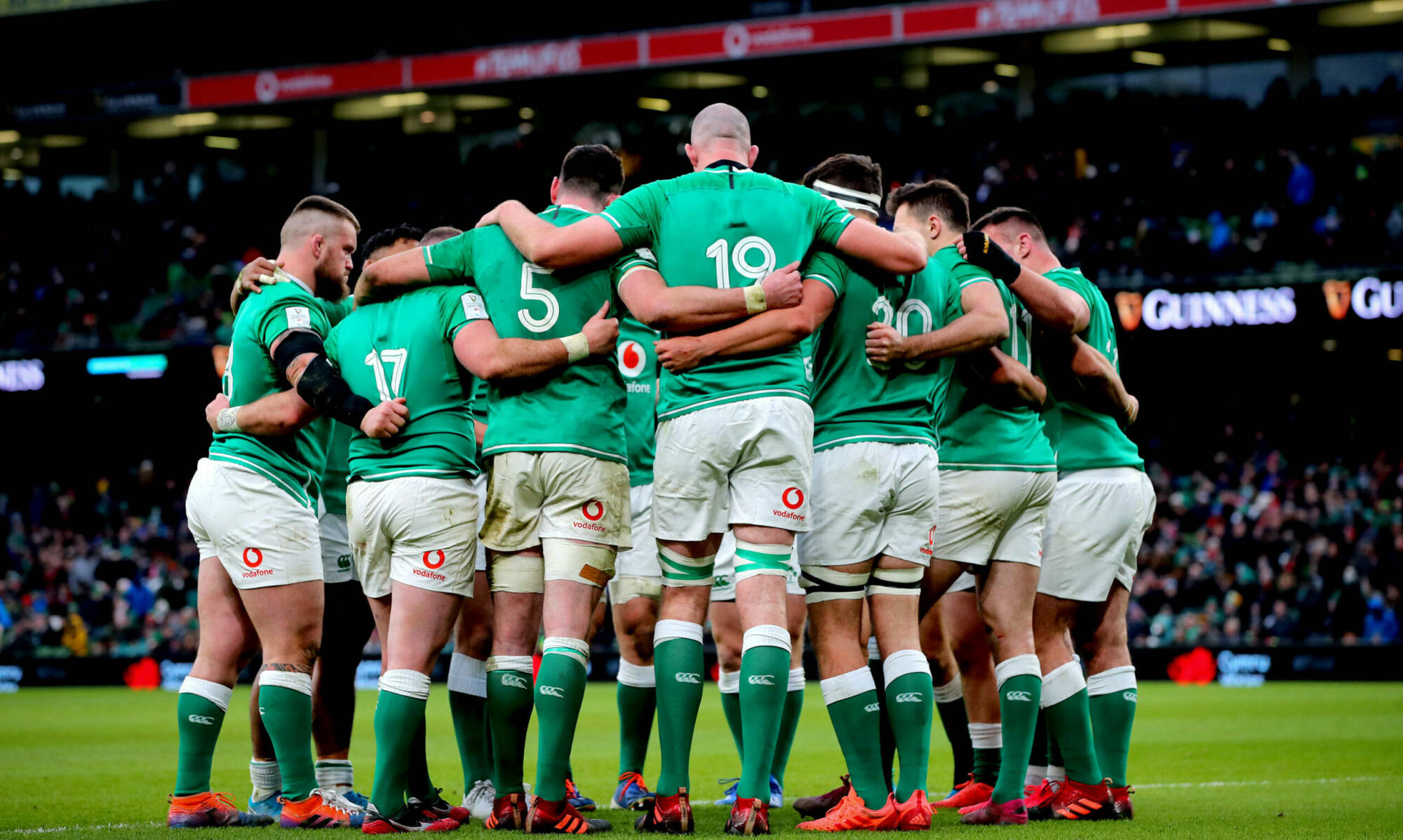 Ireland Rugby Star's Shocking Decision: Why He's Staying Put Despite English Interest