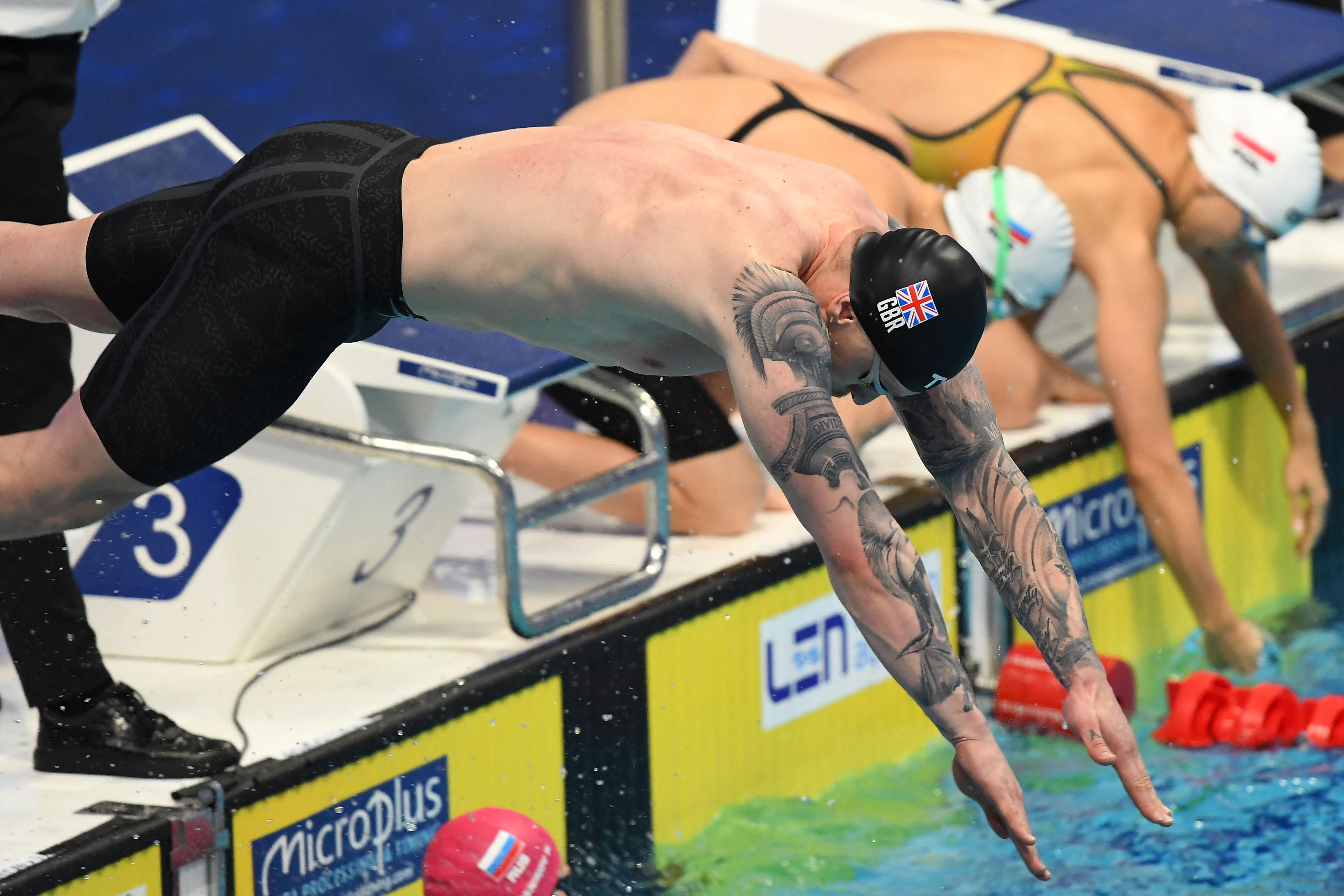 Irish Swimmers Break National Records in 4x100 Medley Relays, but Miss Out on Olympic Finals