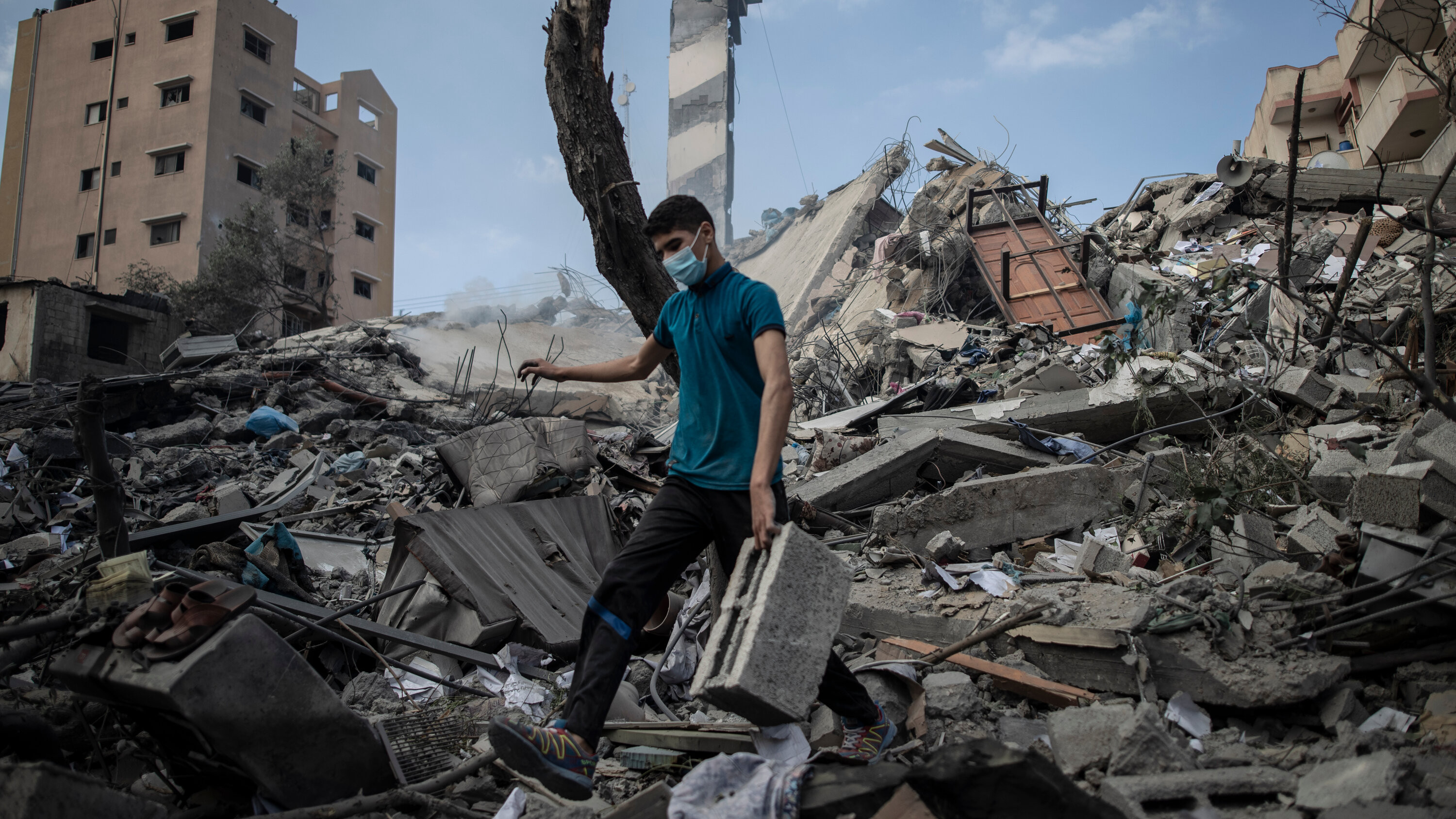 Israel's Control Over Key Gaza Corridors Threatens Ceasefire Talks