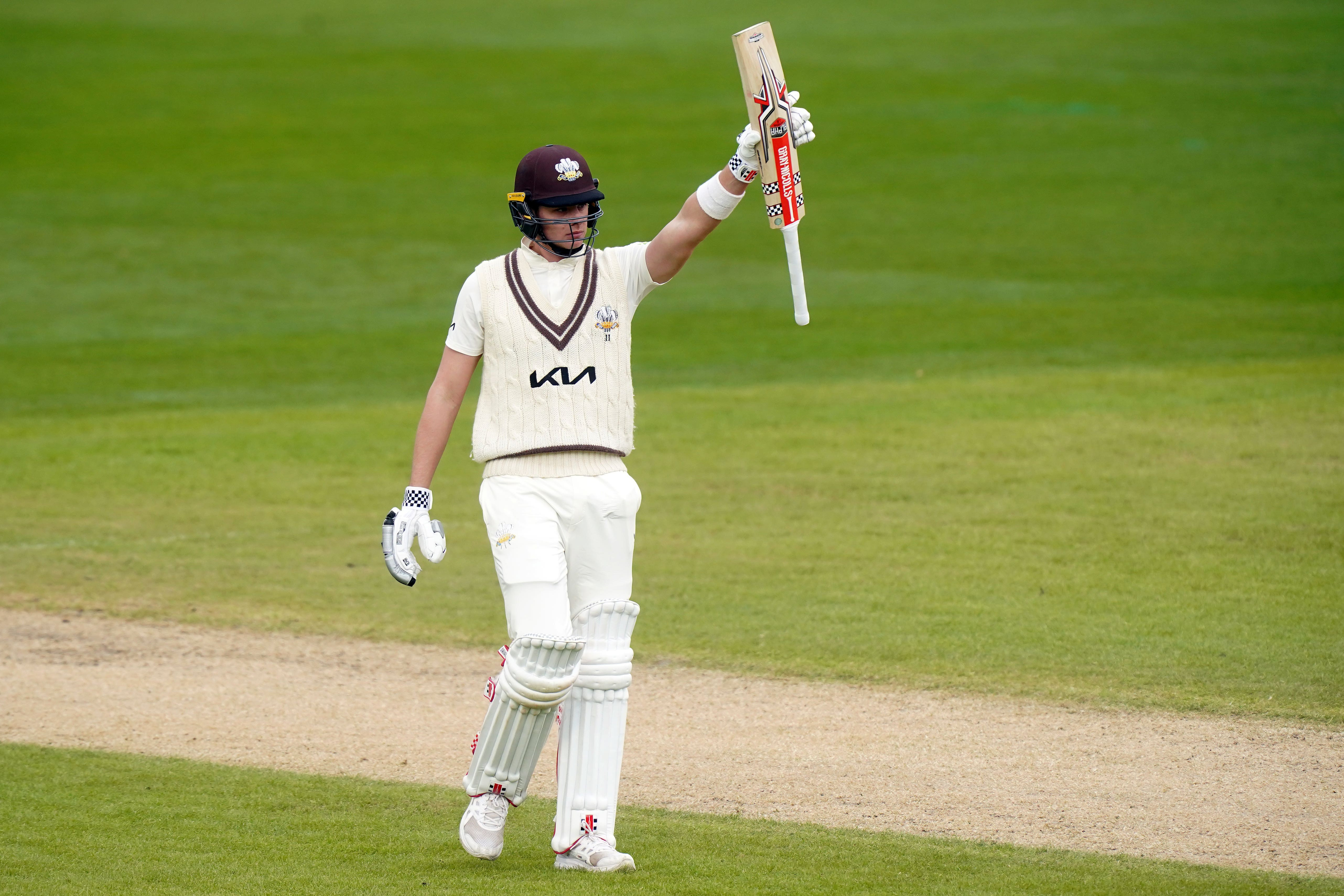 Jamie Smith's Maiden Test Century: England's New Wicketkeeper-Batsman is a Rising Star