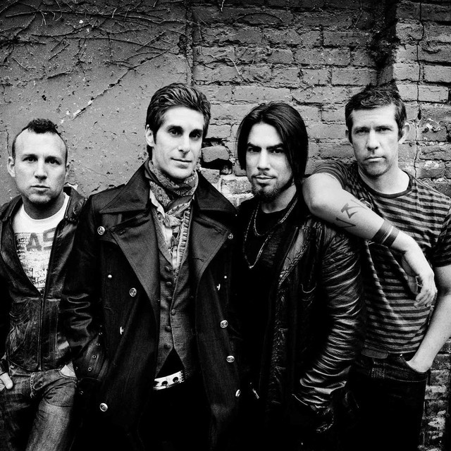 Jane's Addiction Concert Ends Abruptly After Perry Farrell Punches Dave Navarro Onstage