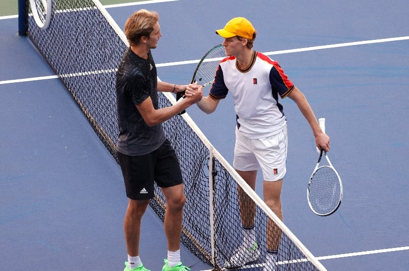 Jannik Sinner Battles Past Zverev in Rain-Delayed Cincinnati Semifinal to Reach Final