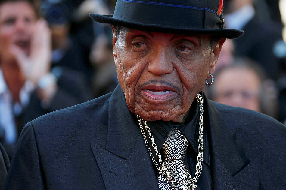 Joe Jackson: Still Rocking the Boat at 70,  He's Got Time for No One's Crap