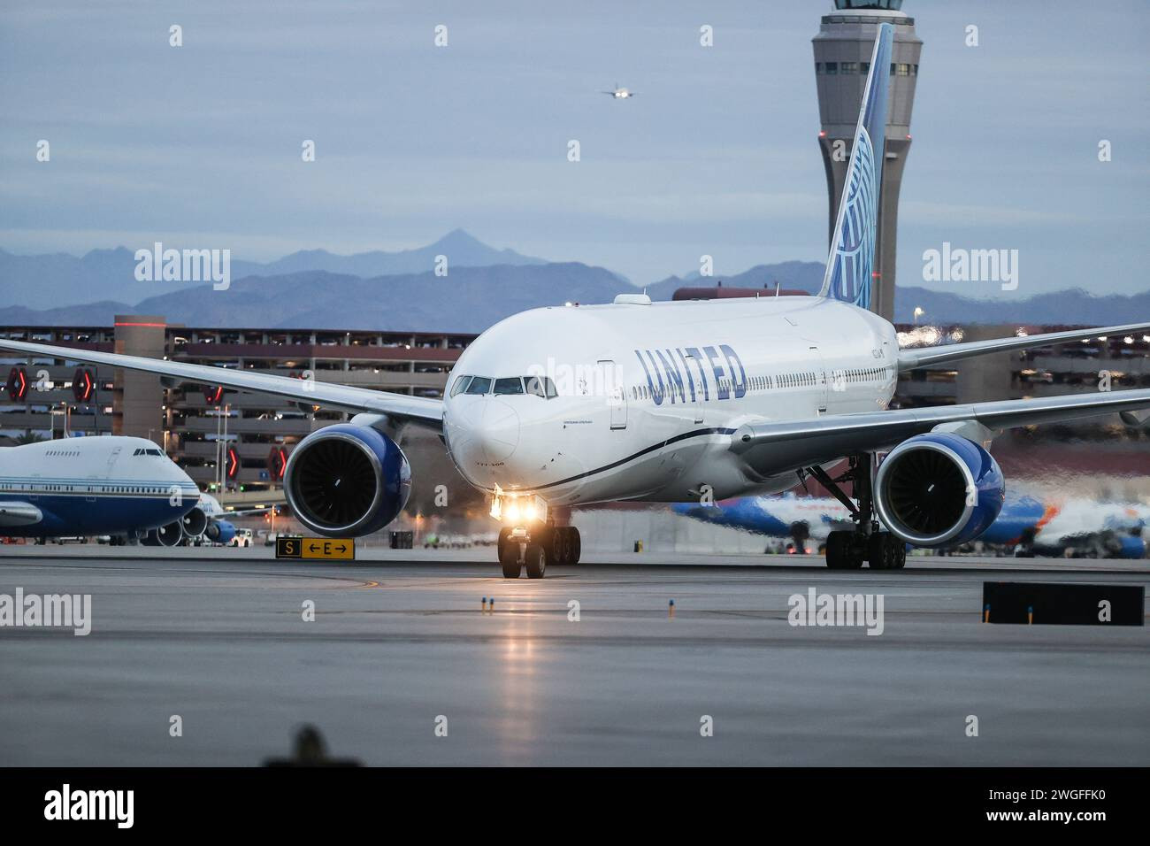 Kansas City Chiefs Plane Stranded on Tarmac Due to Icy Conditions: Blizzard Delays NFL Game?