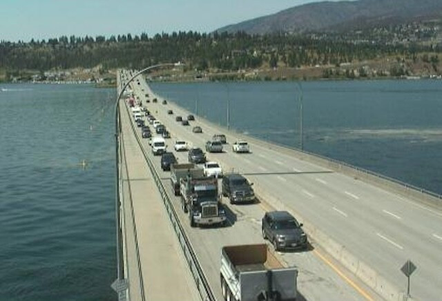 Kelowna's Bennett Bridge Closure: Bomb Threat & 11-Hour Standoff Resolved