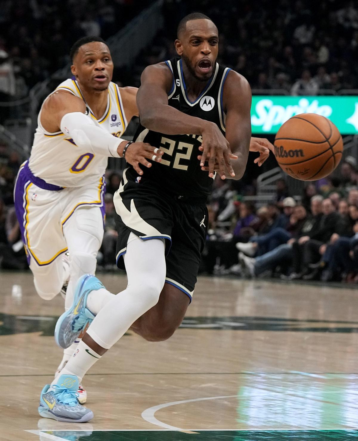 Khris Middleton's Emotional Return: Bucks Star's Ankle Surgery Recovery & Season Debut