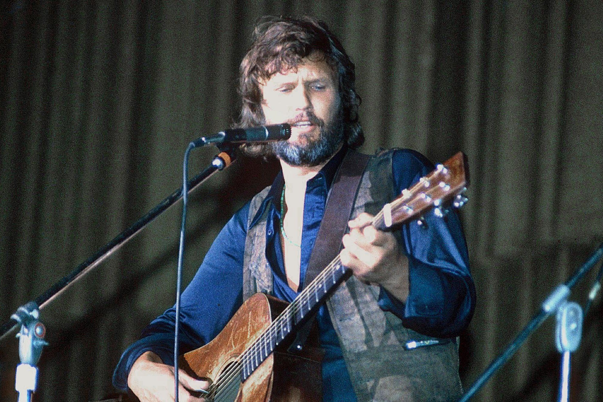 Kris Kristofferson, Country Music Legend and Hollywood Star, Dies at 88