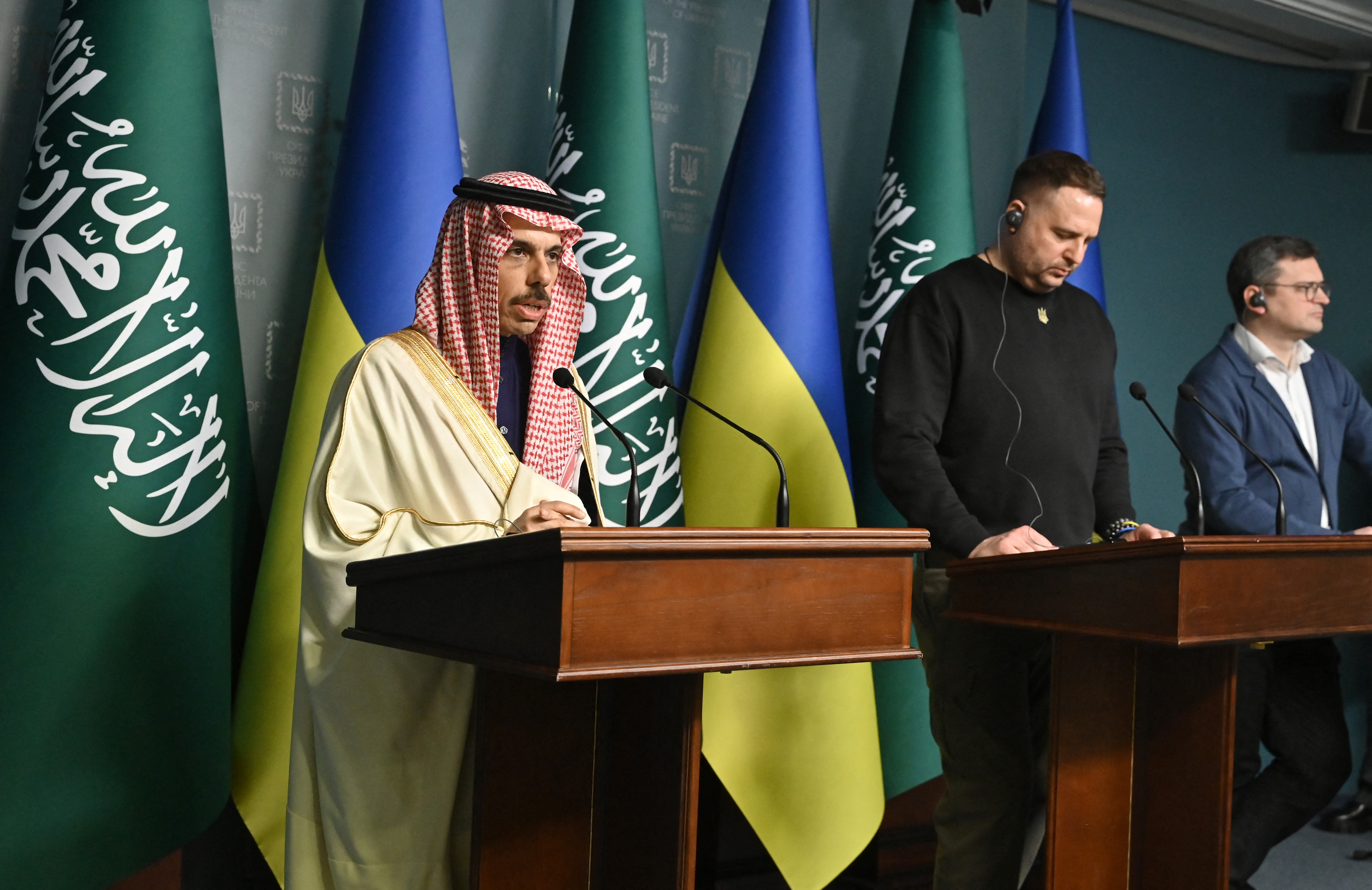 Landmark US-Russia Talks in Saudi Arabia: A Potential Breakthrough for Ukraine Peace?