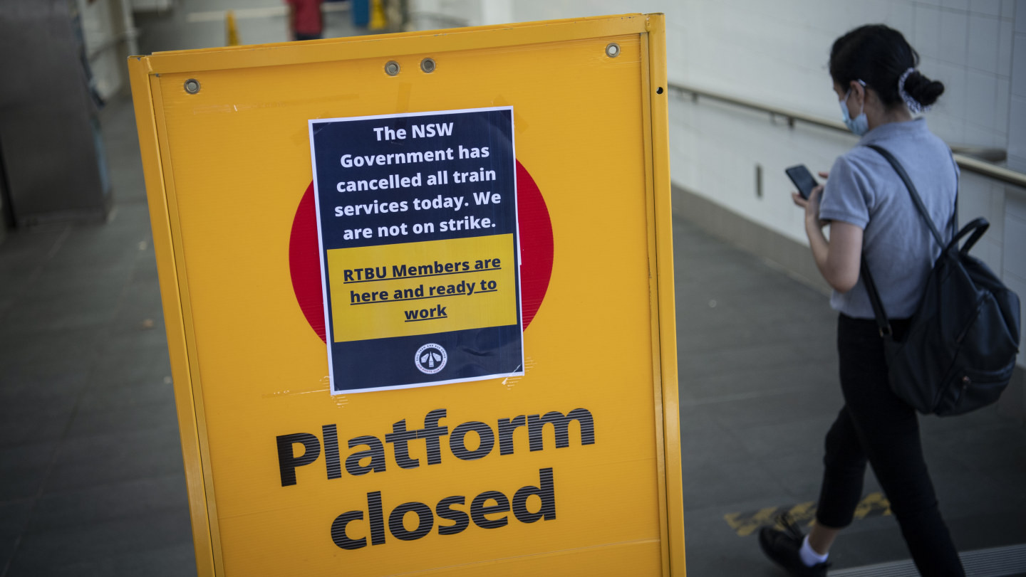 Last-Minute Court Victory Averts Sydney Train Strike, But Commuters Still Face Delays