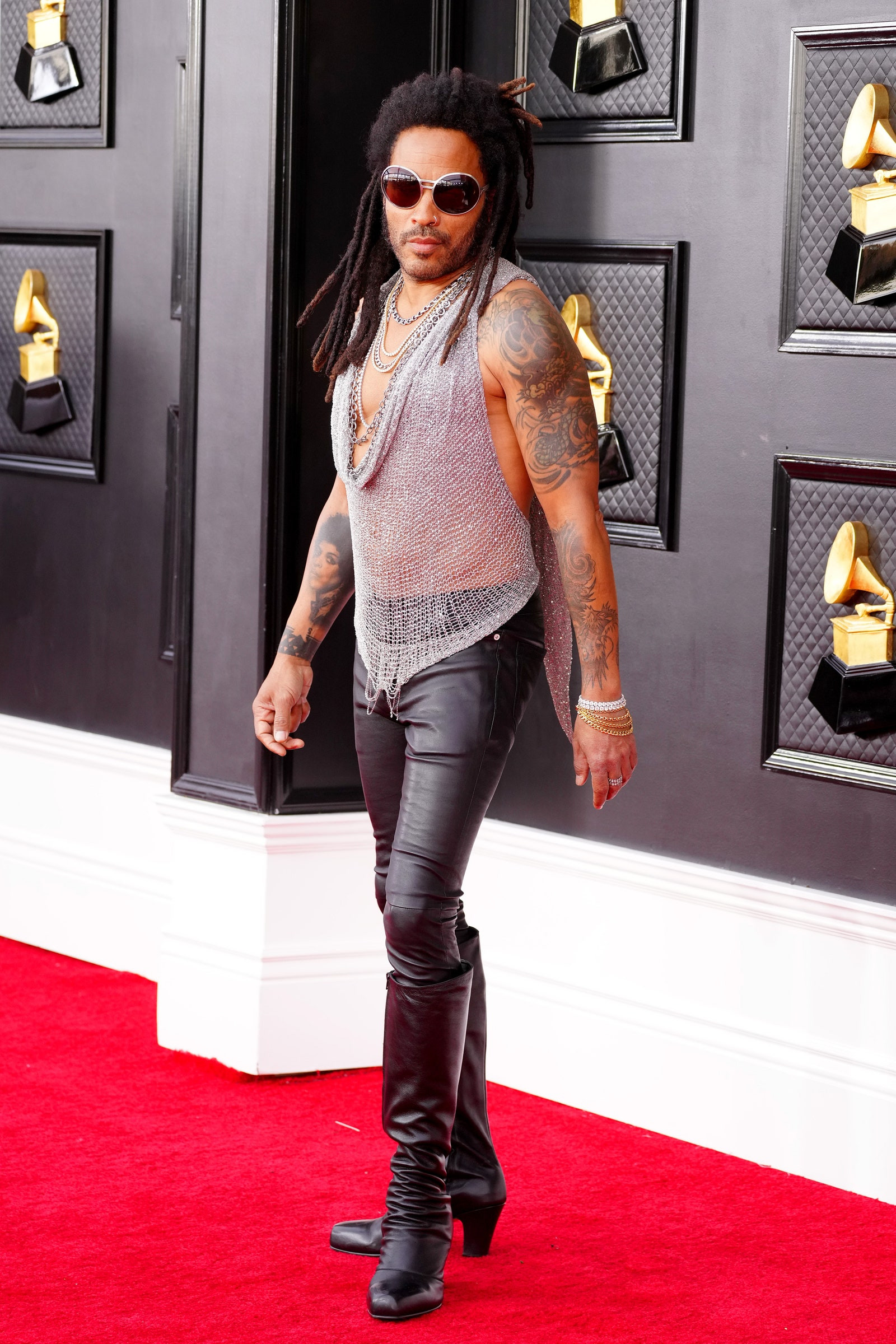 Lenny Kravitz's Tie-Less Look at the 2024 VMAs: A Bold Statement in Leather and Crystal