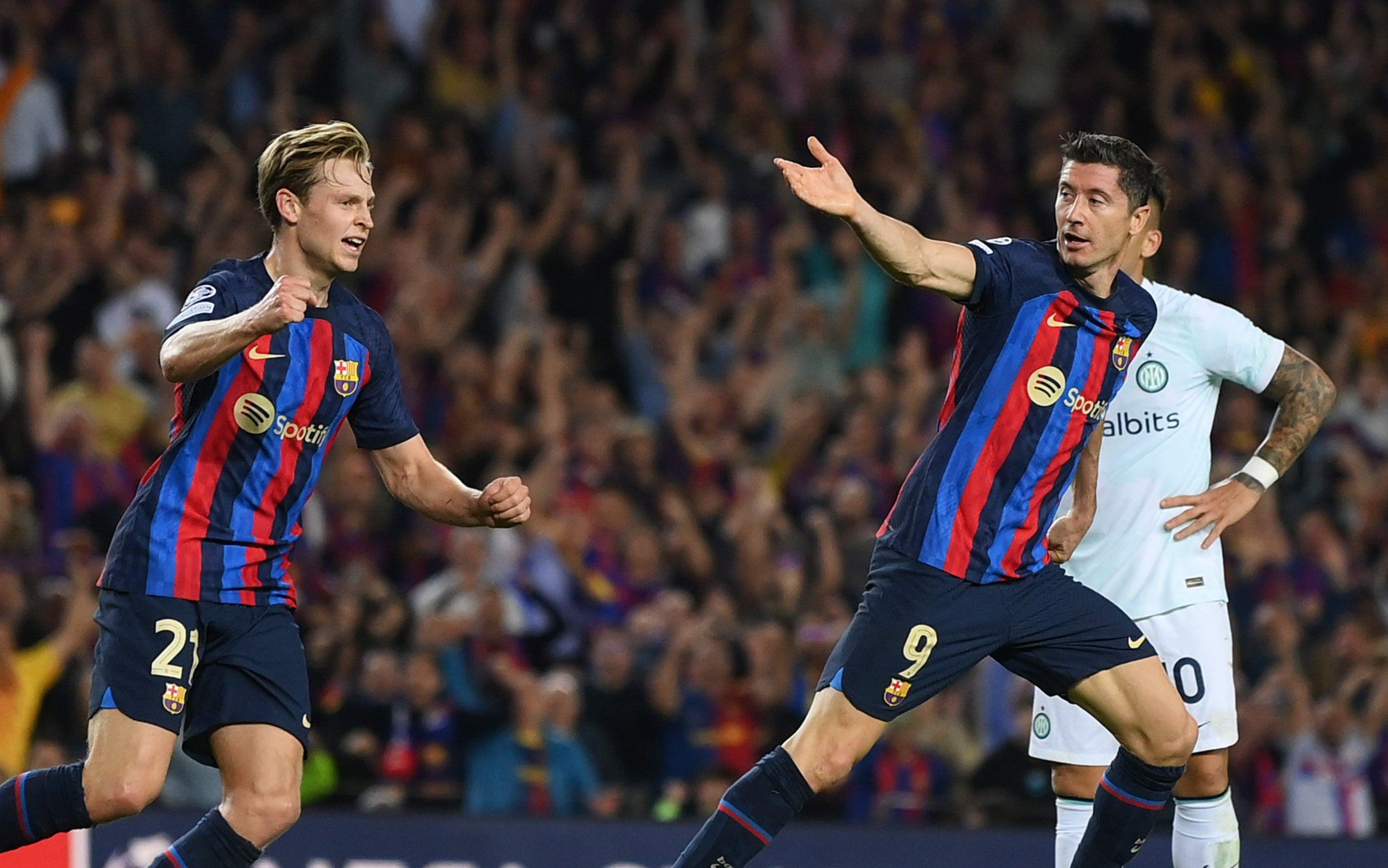 Lewandowski's Century: Barcelona Dominates Brest in Champions League Thriller!