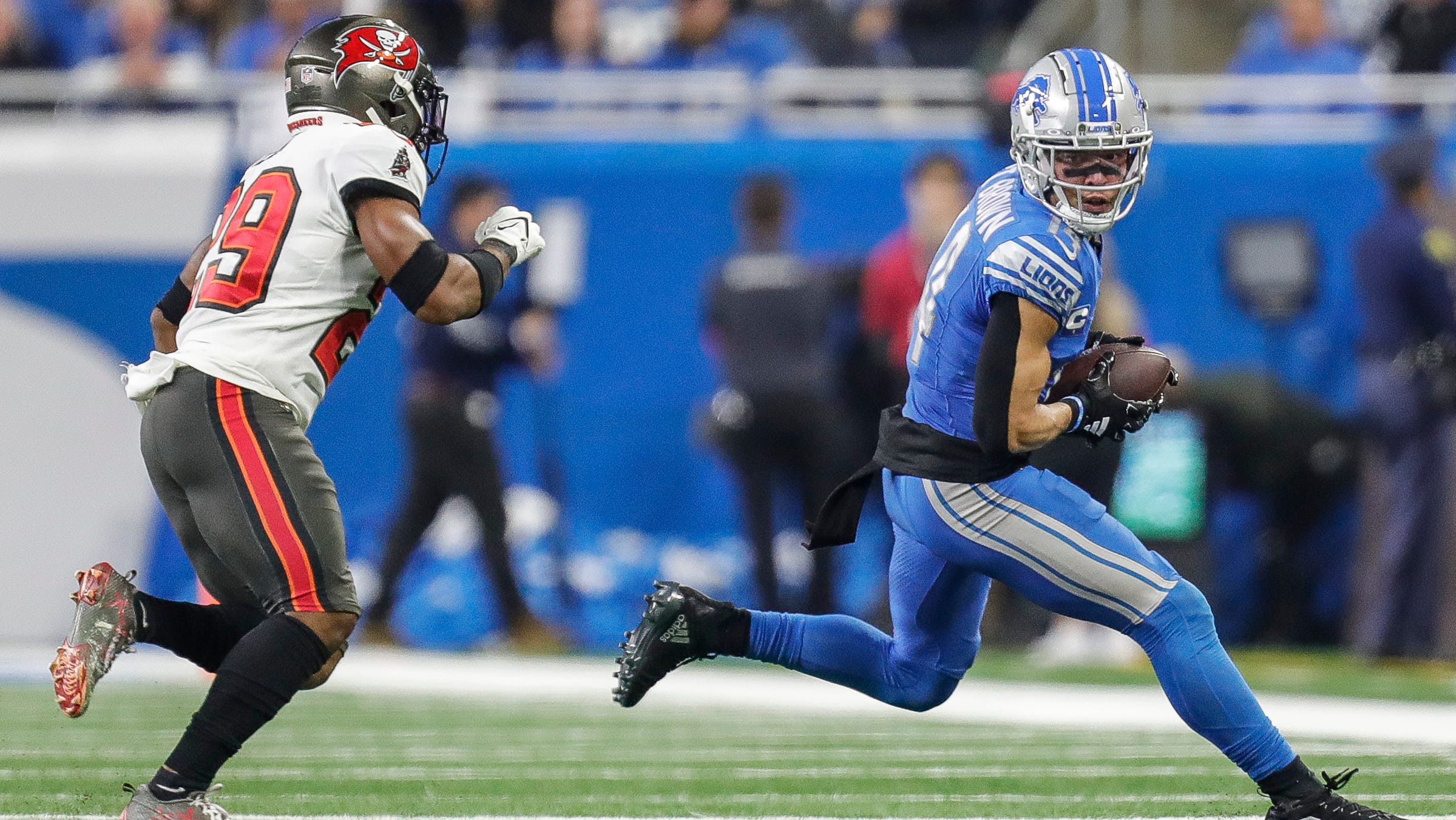 Lions vs. Bucs: 5 Key Matchups to Watch in This Crucial NFC Showdown