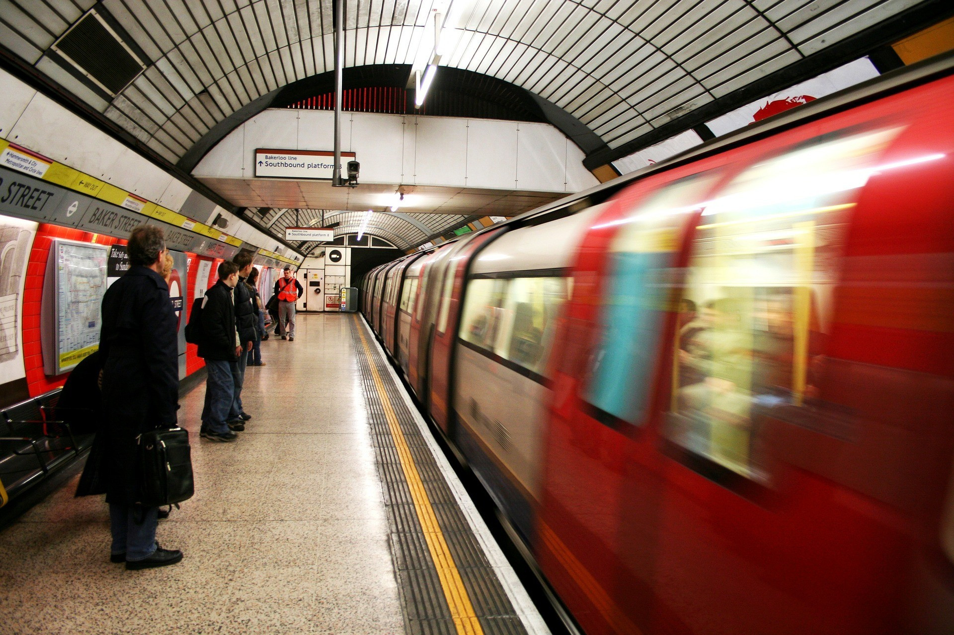 London Transport Hack: Teenager Arrested, 5,000 Bank Details Potentially Accessed