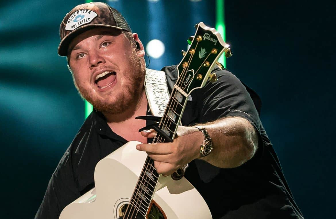 Luke Combs Announces Huge Stadium Tour in Australia and New Zealand: Tickets on Sale Now!