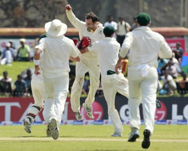 Lyon's 150th Asian Wicket! Sri Lanka Stumbles in Galle Test Against Australia