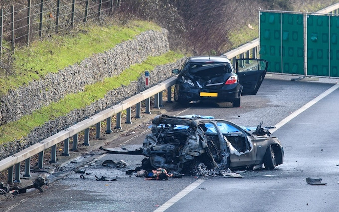 M40 Closed After Fatal Crash: Van Driver Killed in Collision with Lorry