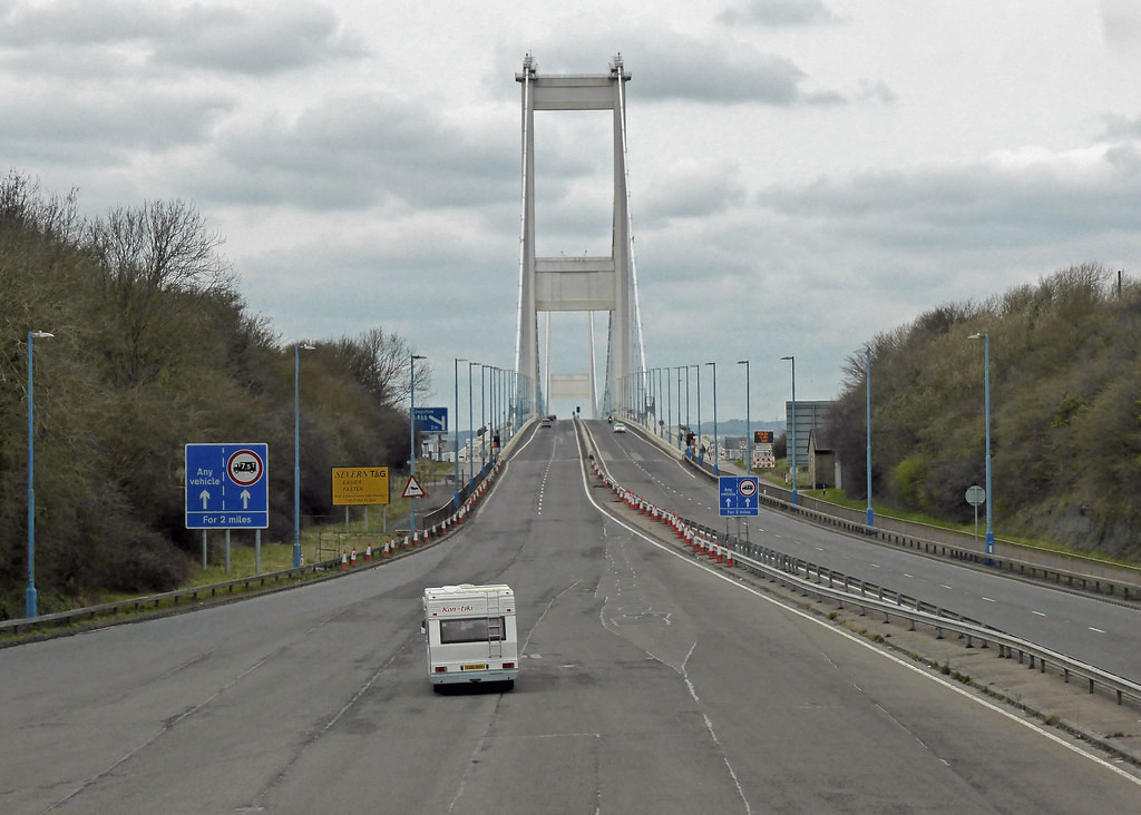 M48 Severn Bridge Closure: 80,000 Daily Commuters Affected by Rush Hour Shutdown Due to 50mph Winds