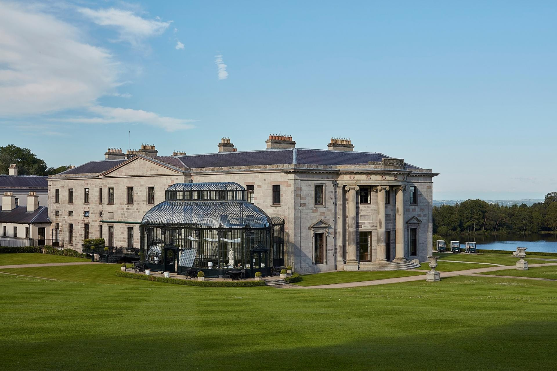 Man Dies in Assault at Five-Star Ballyfin Demesne Hotel in Laois: Gardaí Arrest Suspect