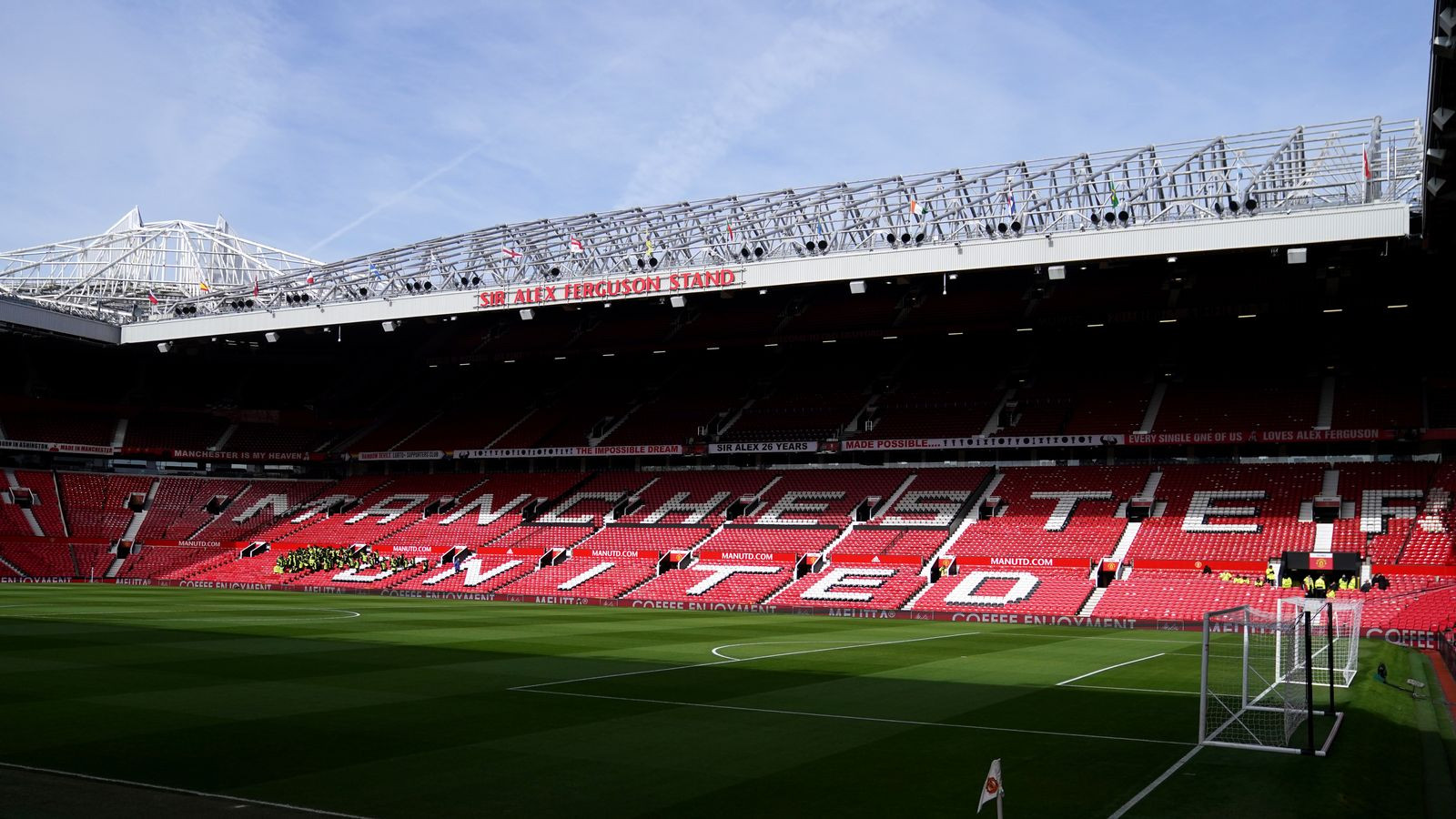 Manchester United Posts Record Revenue, But Loses Over $148 Million - What's the Deal?