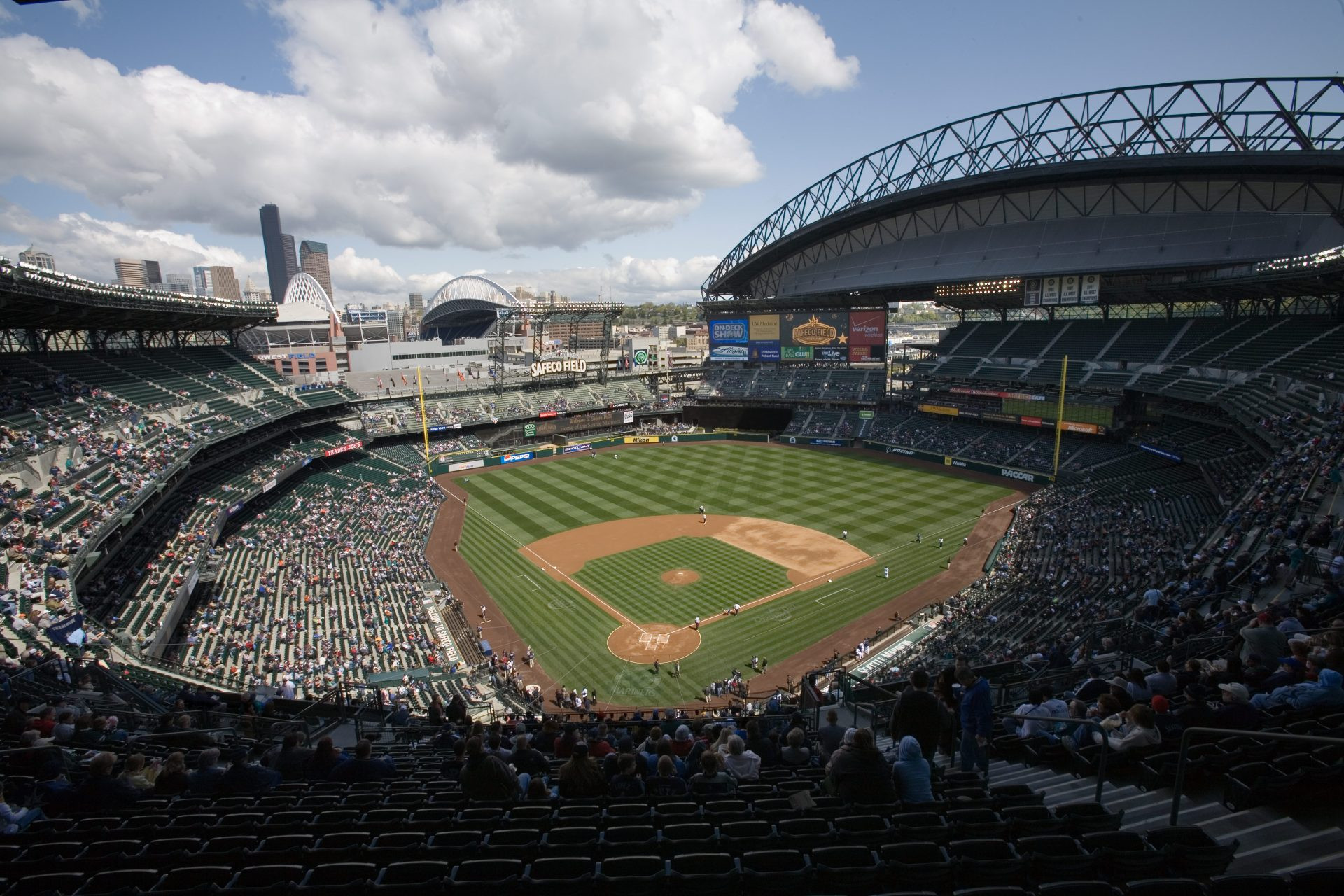 Mariners Game Day: Catch the Sounder Train to T-Mobile Park!