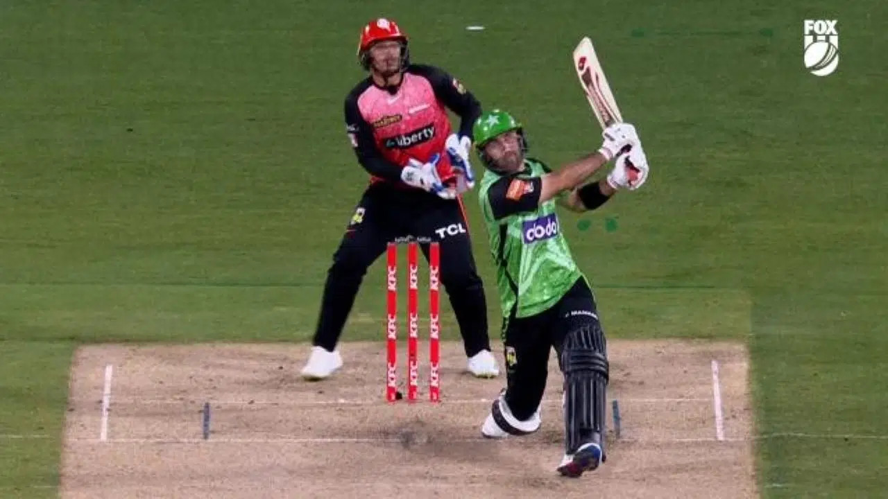 Maxwell's Masterclass & DRS Drama: Stars Stun Sixers in BBL Thriller!