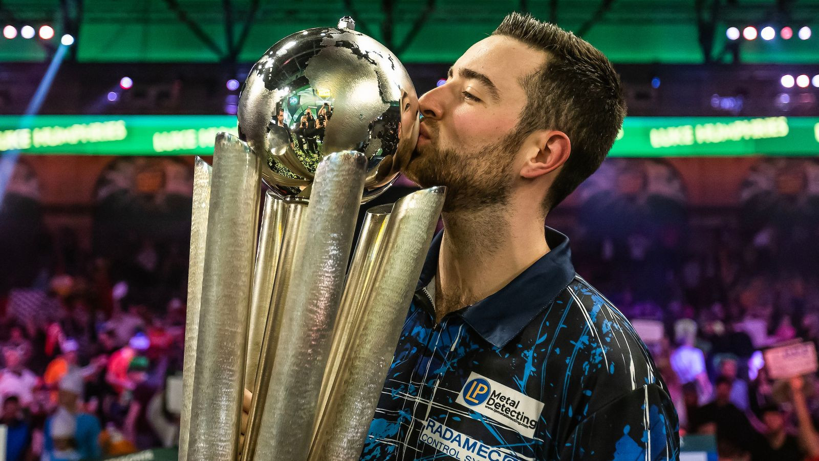 Mayo's World Darts Championship Shoutout: Humphries' Win & the Richest Players Revealed!