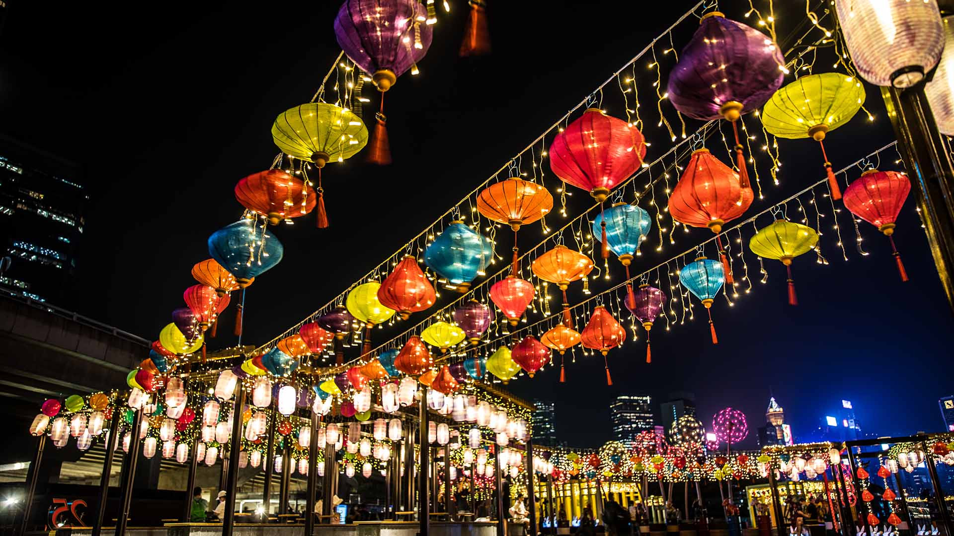 Mid-Autumn Festival Drives Fruit Sales Up, But Prices Remain Steady