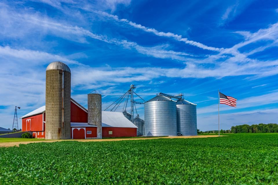 Midwest Farmland Prices Stalled, But Falling Crop Prices Squeeze Farm Revenue