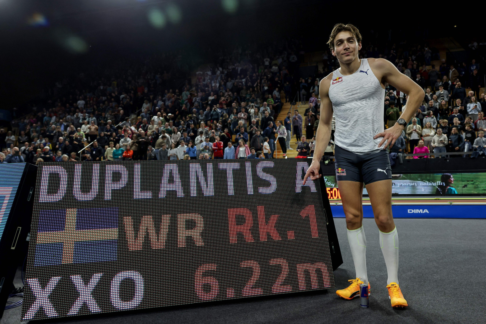 Mondo Duplantis Breaks World Record AGAIN at the Paris Olympics! 🤯