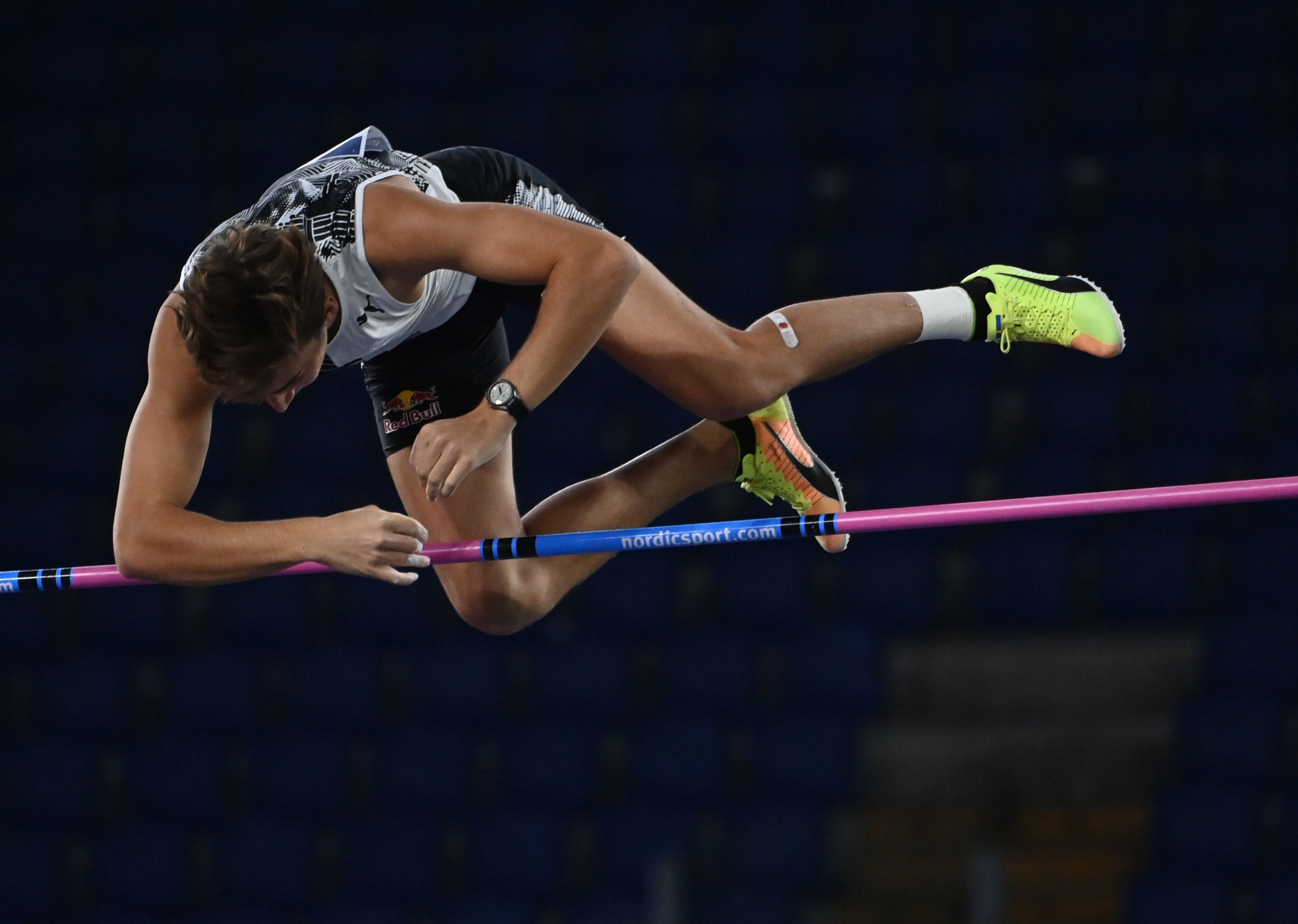 Mondo Duplantis Breaks World Record AGAIN at the Paris Olympics! 🤯