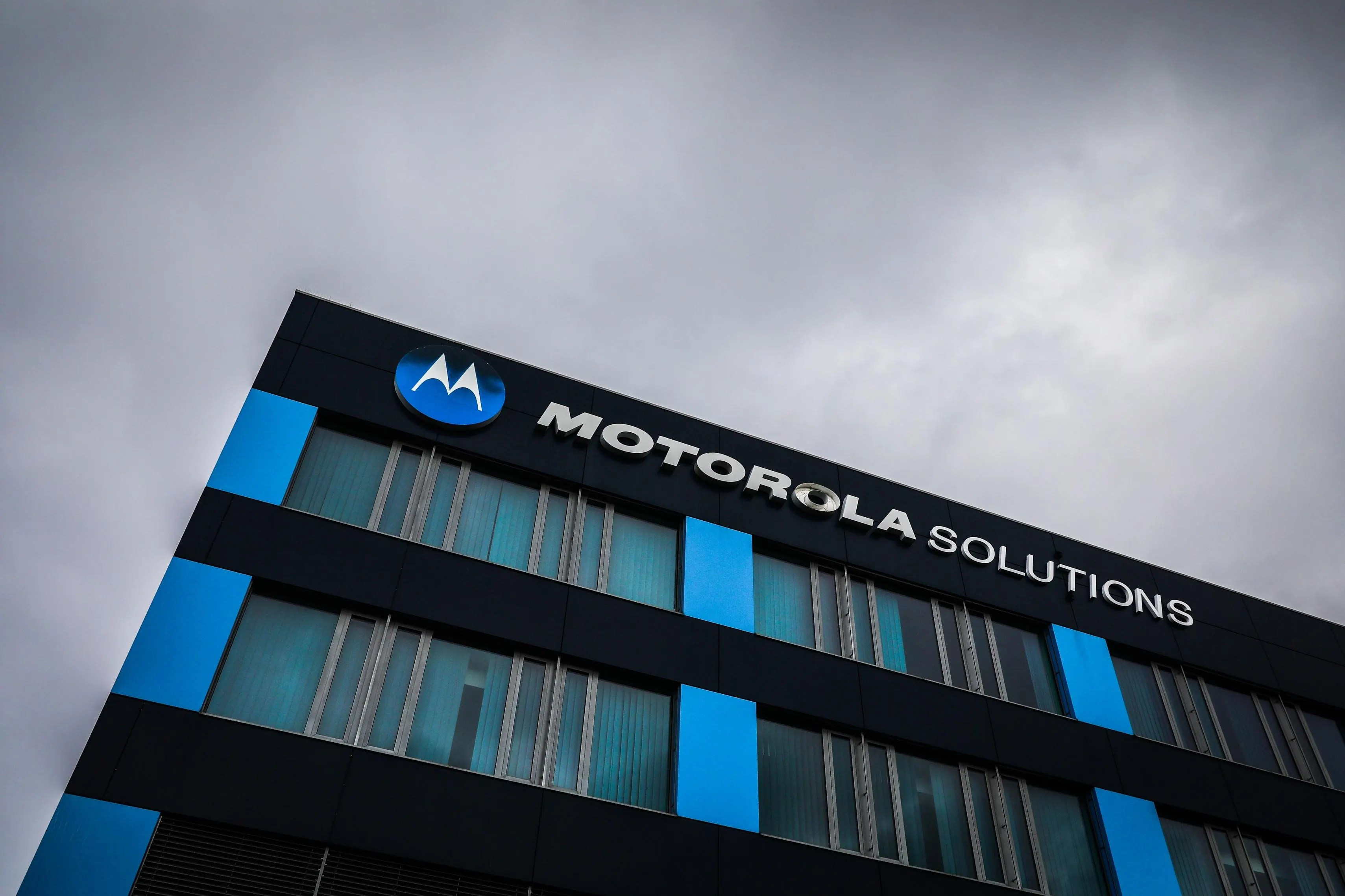 Motorola Solutions Stock: Institutional Ownership Dominates, But Is It a Good Thing?