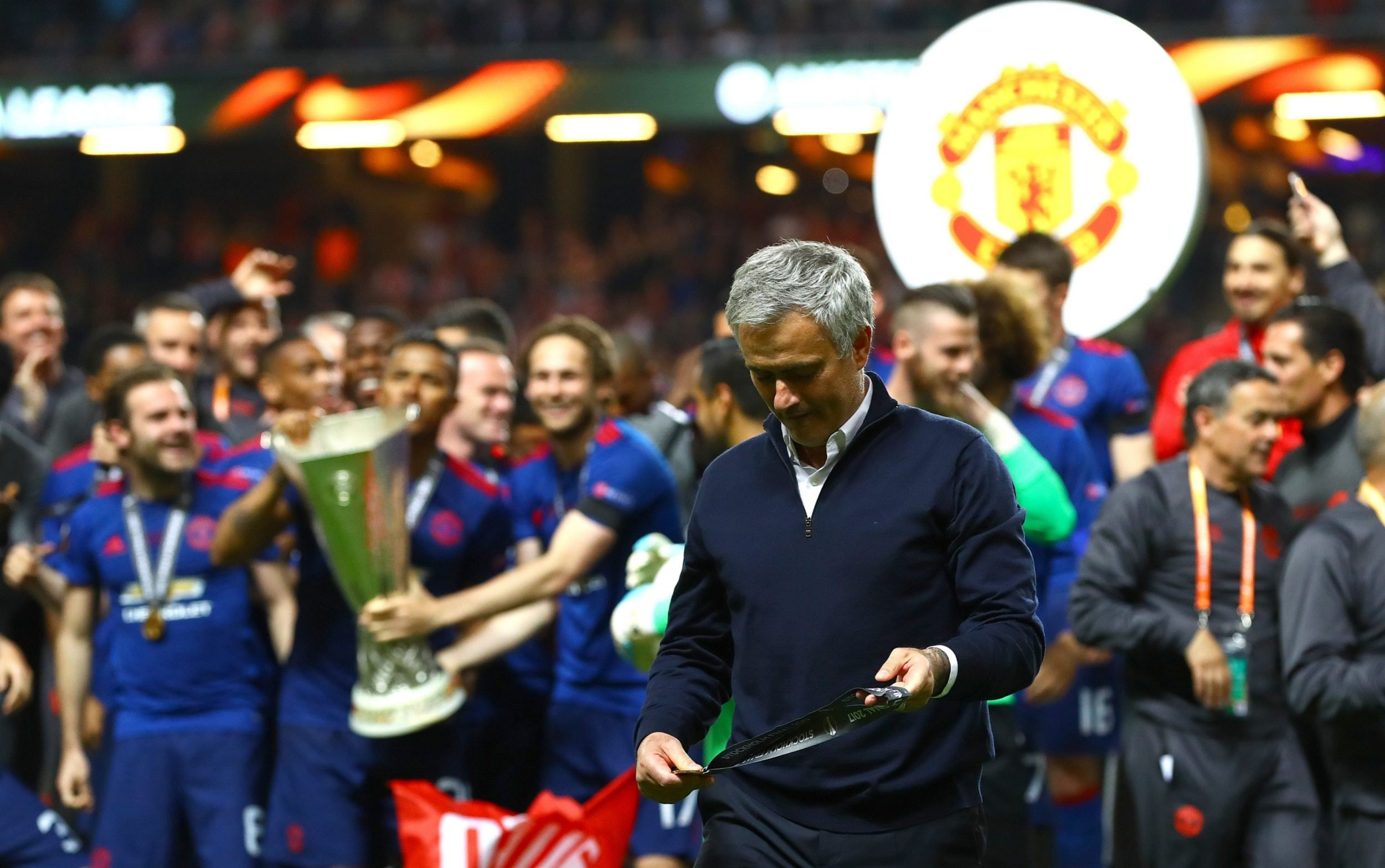 Mourinho's Fenerbahçe Holds Manchester United to Draw in a Thrilling Europa League Match